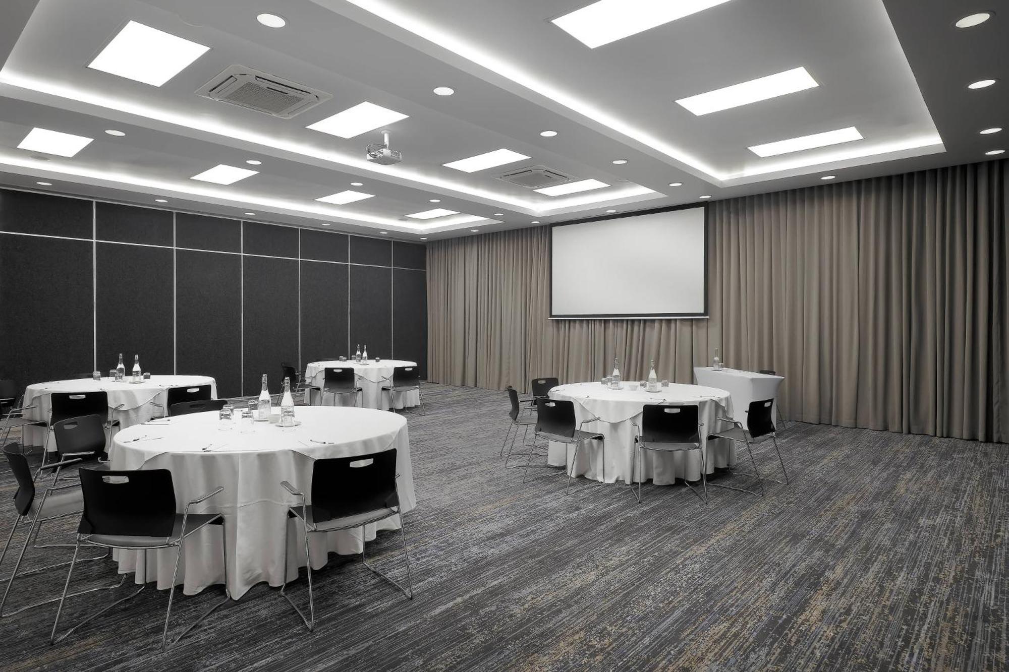 Protea Hotel By Marriott Durban Umhlanga מראה חיצוני תמונה