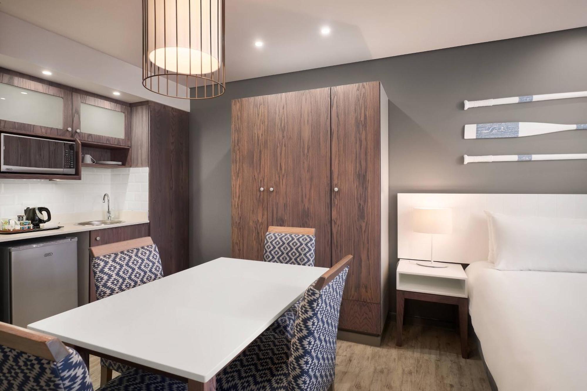 Protea Hotel By Marriott Durban Umhlanga מראה חיצוני תמונה